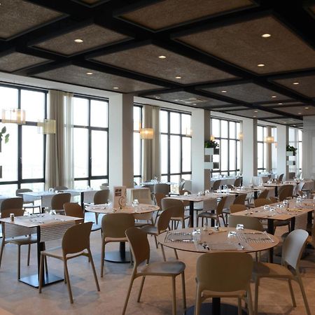 Hotel Spiaggia เปซาโร ภายนอก รูปภาพ