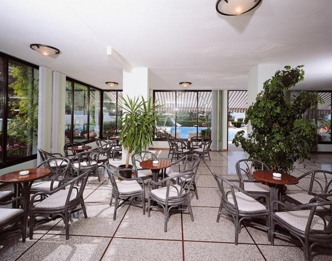Hotel Spiaggia เปซาโร ภายนอก รูปภาพ